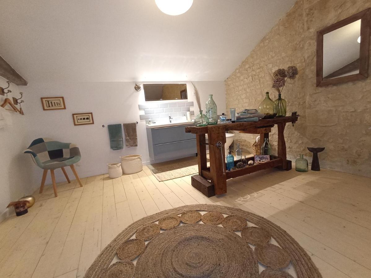 Gite De Charme Dans Ancienne Seigneurie Le Pin-Saint-Denis Bagian luar foto